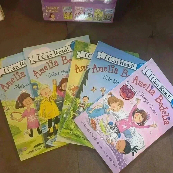 Box of I can read level 1 Amilia Bedeila Books! 5 books total! - Picture 1 of 3